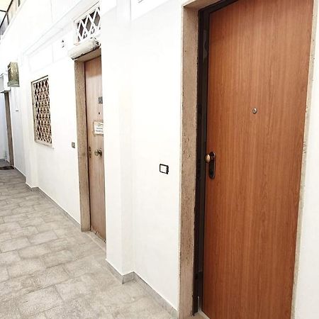 Urban Homy - Bari Centro Lägenhet Exteriör bild